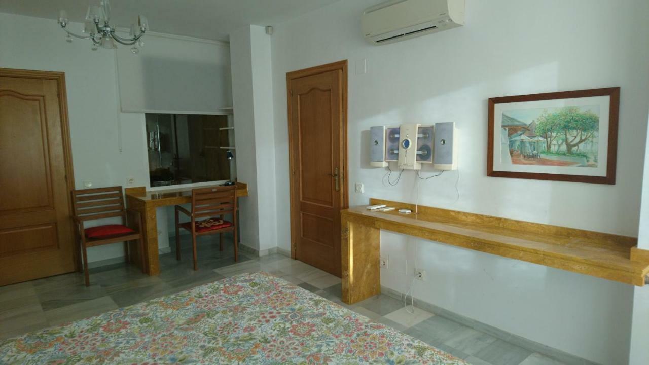 Alcazaba Beach Apartment 3302 Estepona Exterior foto